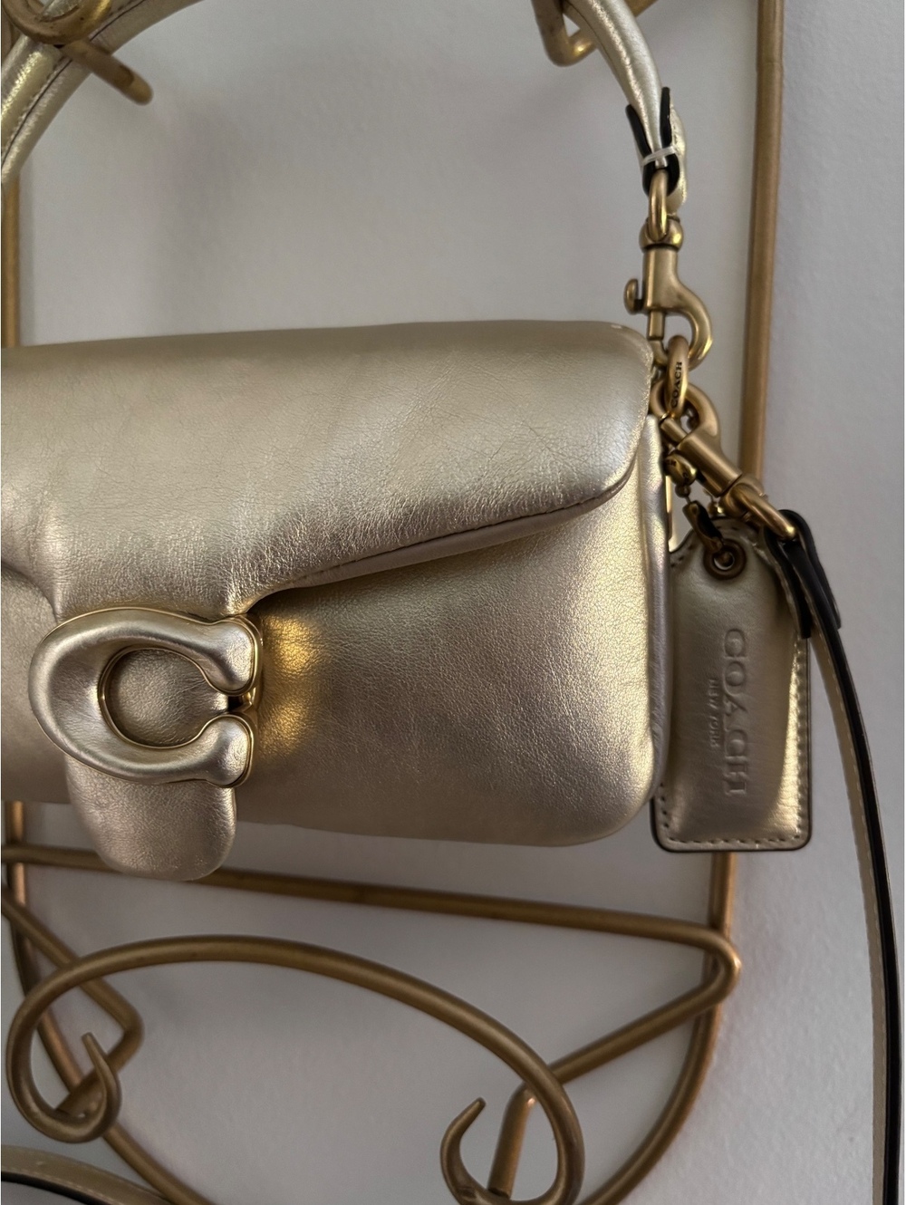 Coach Pillow Tabby Shoulder Bag 18 in Metallic Soft Gold w/ Crossbody Strap! - Picture 3 of 9